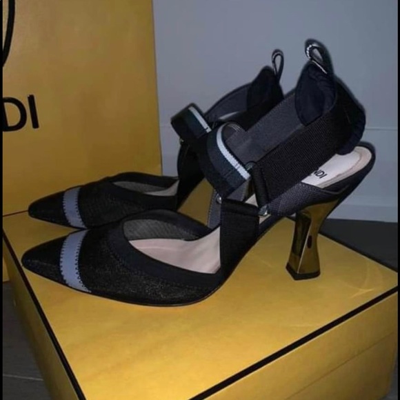 Authentic Fendi Colibri - Picture 2 of 8